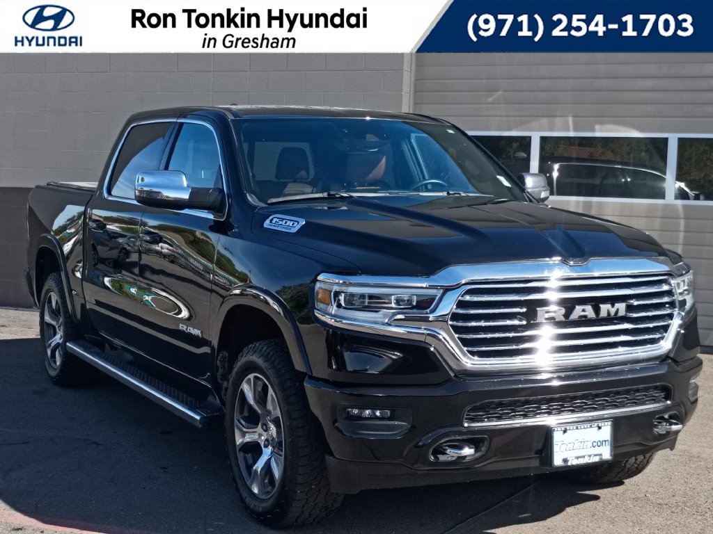 Used 2023 RAM 1500 Limited w/ Body-Colour Bumper Group AWD/4WD image 1