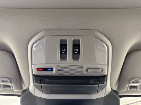 Certified 2025 Subaru Ascent Touring image 21