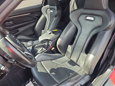 Used 2017 BMW M4 Coupe image 17