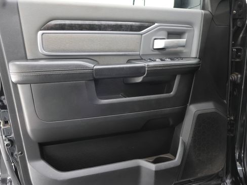 Used 2019 RAM 2500 Big Horn image 36