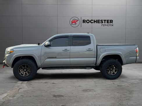 Certified 2020 Toyota Tacoma TRD Sport w/ TRD Premium Sport Package AWD/4WD image 2