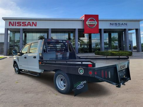 Used 2022 Ford F350 XL w/ Power Equipment Group image 4