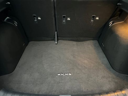 Used 2024 Nissan Kicks SV image 17