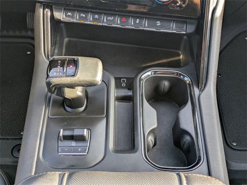 Used 2024 GMC Sierra 1500 AT4 w/ Technology Package image 21