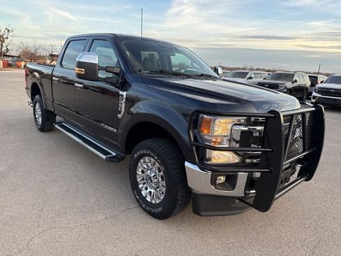 Used 2022 Ford F250 XLT w/ XLT Premium Package image 1