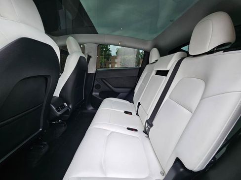 Used 2022 Tesla Model Y Long Range AWD/4WD image 63