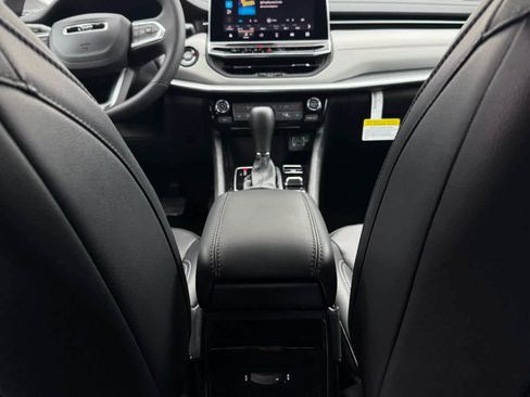 New 2026 Jeep Compass Limited AWD/4WD image 14