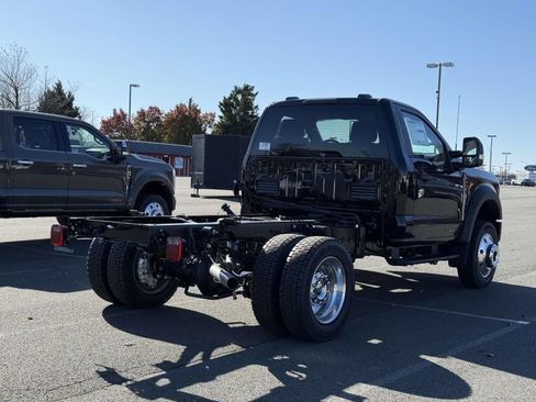 New 2026 Ford F450 XLT w/ XLT Value Package image 3