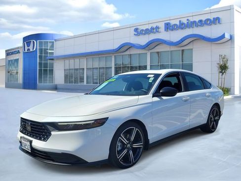 Certified 2023 Honda Accord Sport image 2