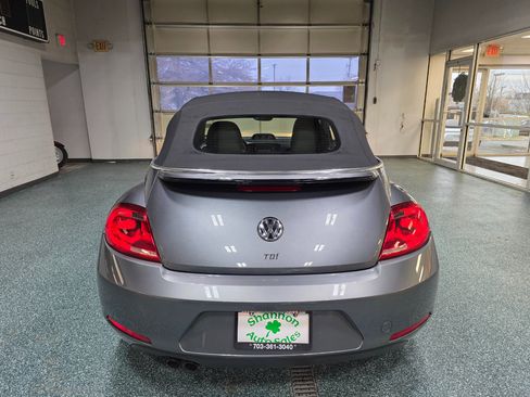 Used 2013 Volkswagen Beetle TDI image 8
