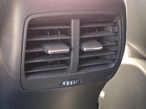 Used 2024 Ford Escape SE FWD image 12