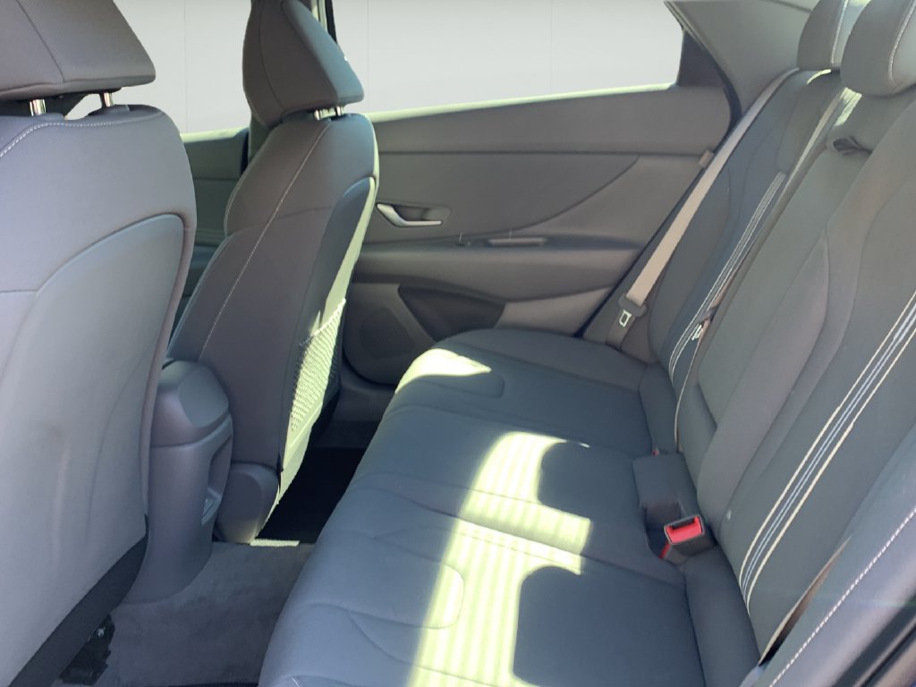 Certified 2024 Hyundai Elantra SEL w/ Convenience Package FWD image 16