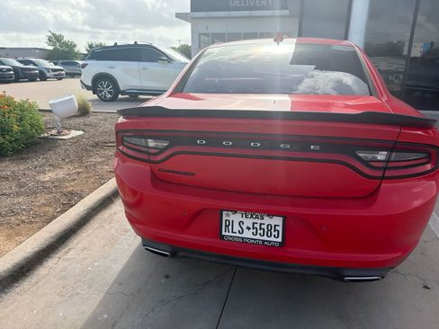 Used 2016 Dodge Charger SXT w/ Plus Group RWD image 10
