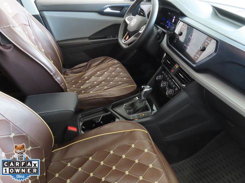 Used 2024 Volkswagen Taos SE image 26