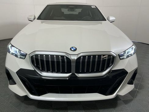 New 2026 BMW 530i w/ M Sport Package RWD image 2