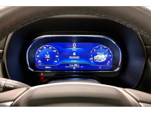 Used 2024 Chevrolet Tahoe LT w/ Luxury Package image 21