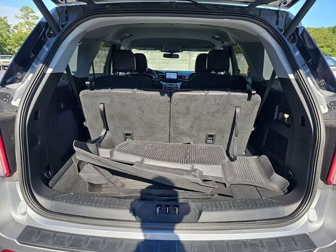 Certified 2023 Ford Explorer XLT w/ Equipment Group 202A AWD/4WD image 13