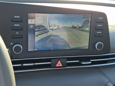 Certified 2025 Hyundai Elantra Sport image 17