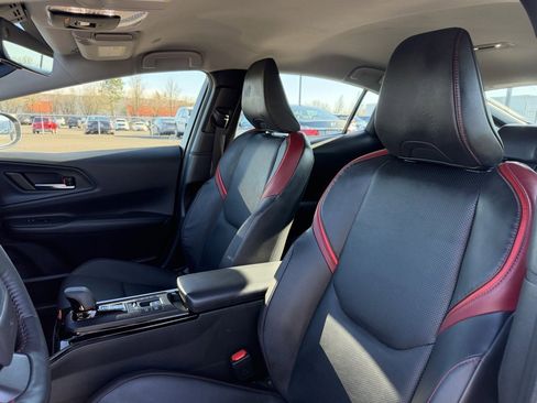 Used 2024 Toyota Prius Prime XSE image 15