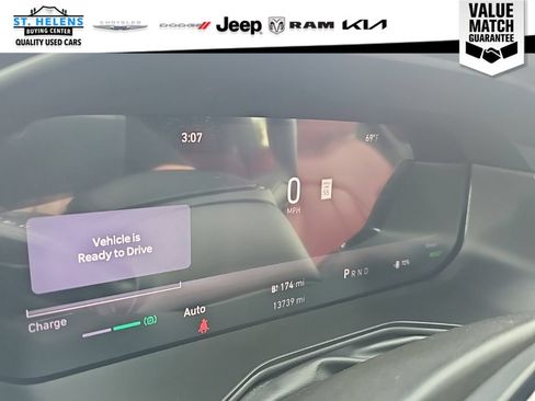 Used 2024 Jeep Wagoneer Launch Edition AWD/4WD image 15