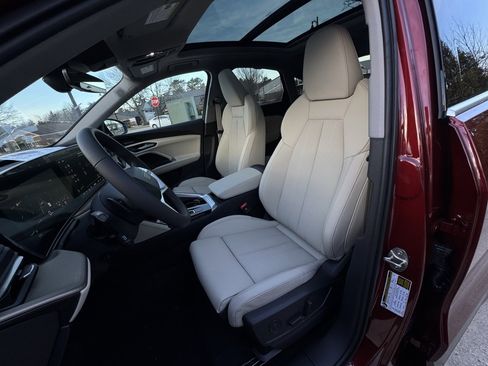 New 2025 Audi Q5 2.0T Premium Plus image 23