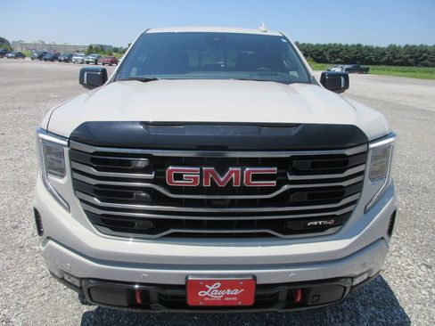 New 2026 GMC Sierra 1500 AT4 w/ AT4 Premium Package AWD/4WD image 11