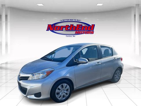 Used 2012 Toyota Yaris LE image 7