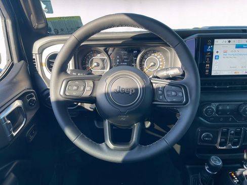 New 2026 Jeep Gladiator Sport AWD/4WD image 12