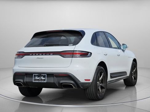 Certified 2025 Porsche Macan image 6