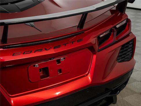 Used 2023 Chevrolet Corvette Stingray Preferred Cpe w/ Z51 Performance Package RWD image 30