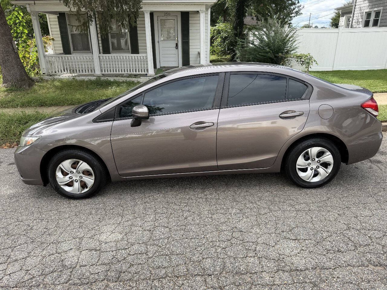 Used 2015 Honda Civic LX image 4