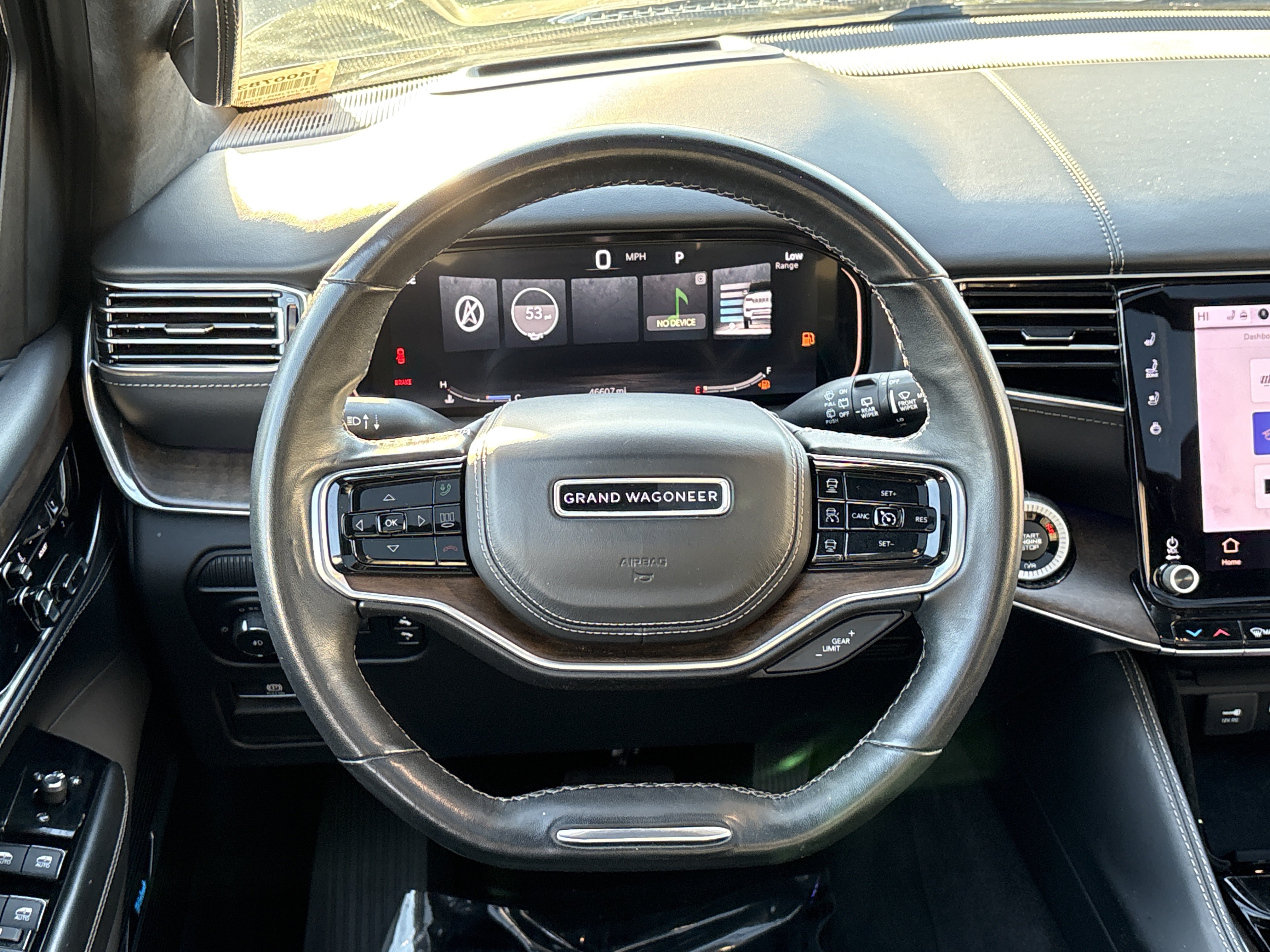 Used 2022 Jeep Grand Wagoneer Series II AWD/4WD image 22