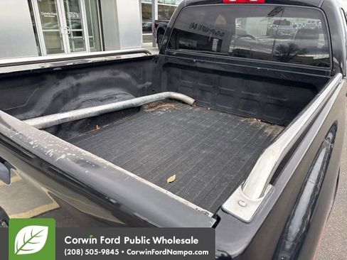 Used 2008 Dodge Ram 1500 Truck ST image 9