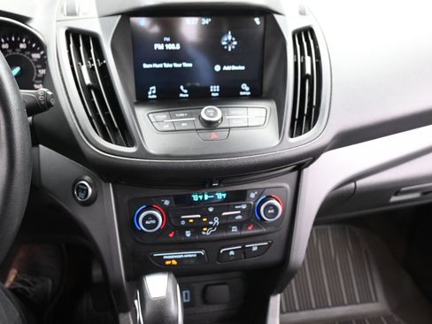 Used 2019 Ford Escape SEL image 15