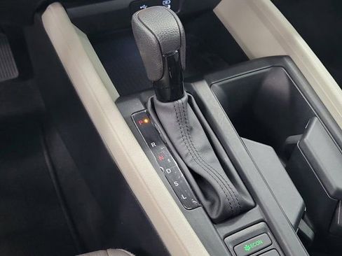 Certified 2025 Honda Accord LX image 31