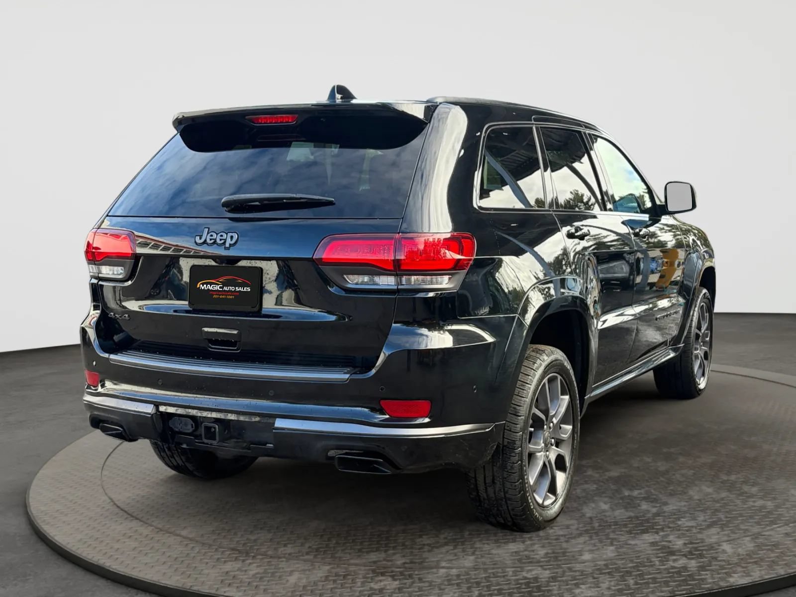 Used 2020 Jeep Grand Cherokee High Altitude AWD/4WD image 10