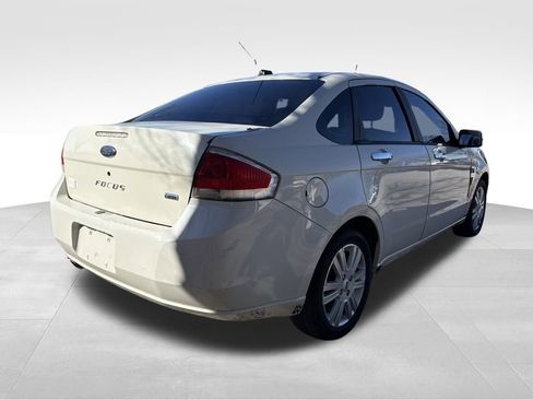 Used 2009 Ford Focus SEL image 4