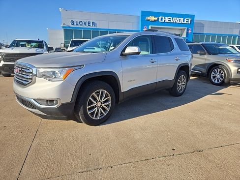 Used 2019 GMC Acadia SLE w/ LPO, Floor Liner Package image 1