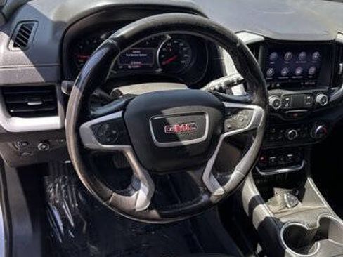 Used 2019 GMC Terrain SLT image 12