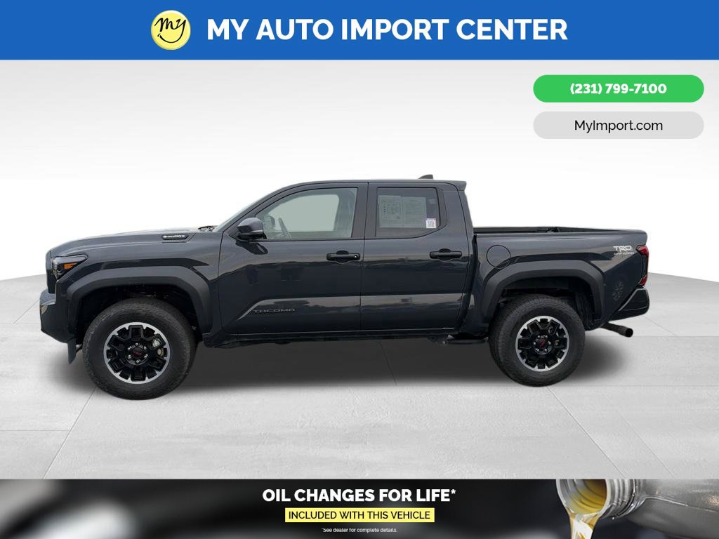 Used 2025 Toyota Tacoma TRD Off-Road w/ TRD Off Road Premium Package AWD/4WD image 4