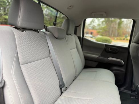 Used 2021 Toyota Tacoma SR5 w/ SR5 Appearance Package (SM) image 22