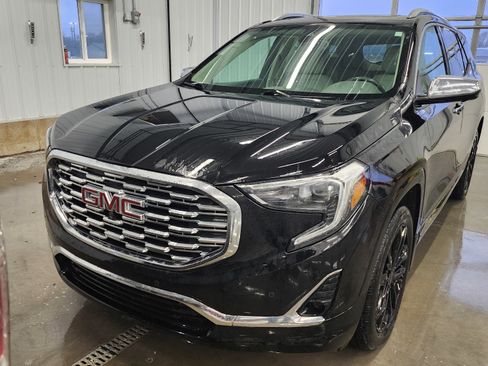 Used 2020 GMC Terrain Denali image 2