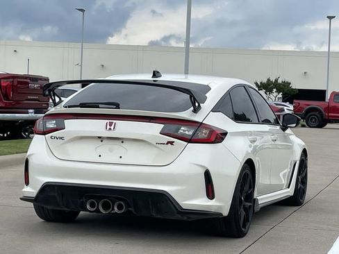 Used 2025 Honda Civic Type R image 4