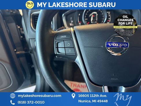 Used 2018 Volvo V60 T5 Dynamic w/ Vision Package image 19