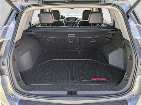 Used 2021 GMC Terrain SLT w/ Elevation Edition FWD image 6