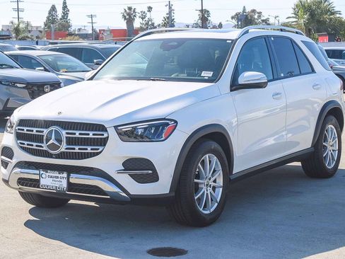 Used 2024 Mercedes-Benz GLE 450e 4MATIC image 3