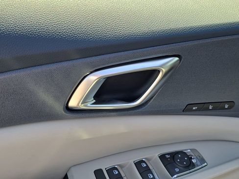 New 2026 Kia Carnival EX image 19