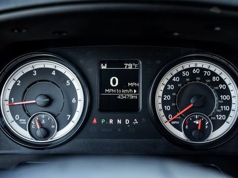 Used 2024 RAM 1500 Warlock AWD/4WD image 17