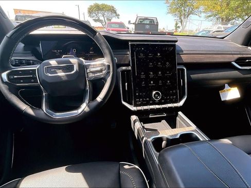 Used 2026 GMC Acadia Denali w/ Super Cruise Package AWD/4WD image 16