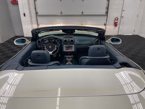 Used 2012 Ferrari California RWD image 25